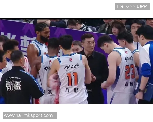 CBA赛季激战新疆队迎战青岛队期待精彩对决与球员表现 CBA赛季激战新疆队迎战青岛队期待精彩对决与球员表现