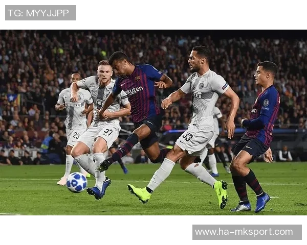 欧冠小组赛精彩回顾巴萨对阵国米全场录像分析与亮点总结